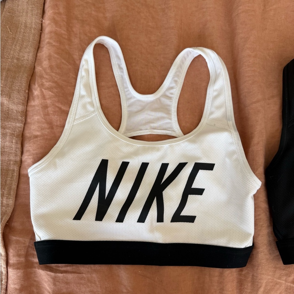 Nike Women's White & Black Sports Bra